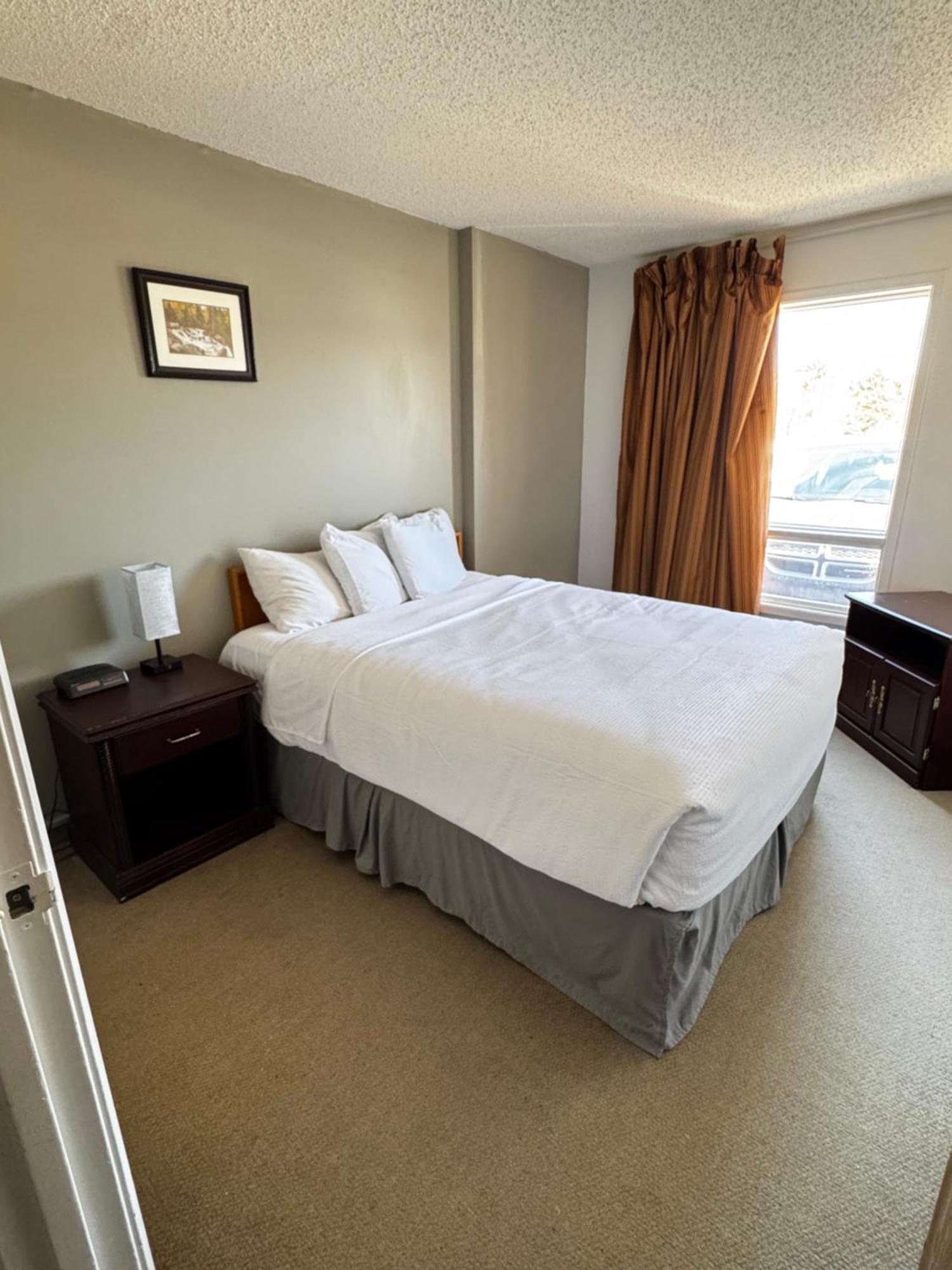 Zero-100 Motel Heron Bay Экстерьер фото
