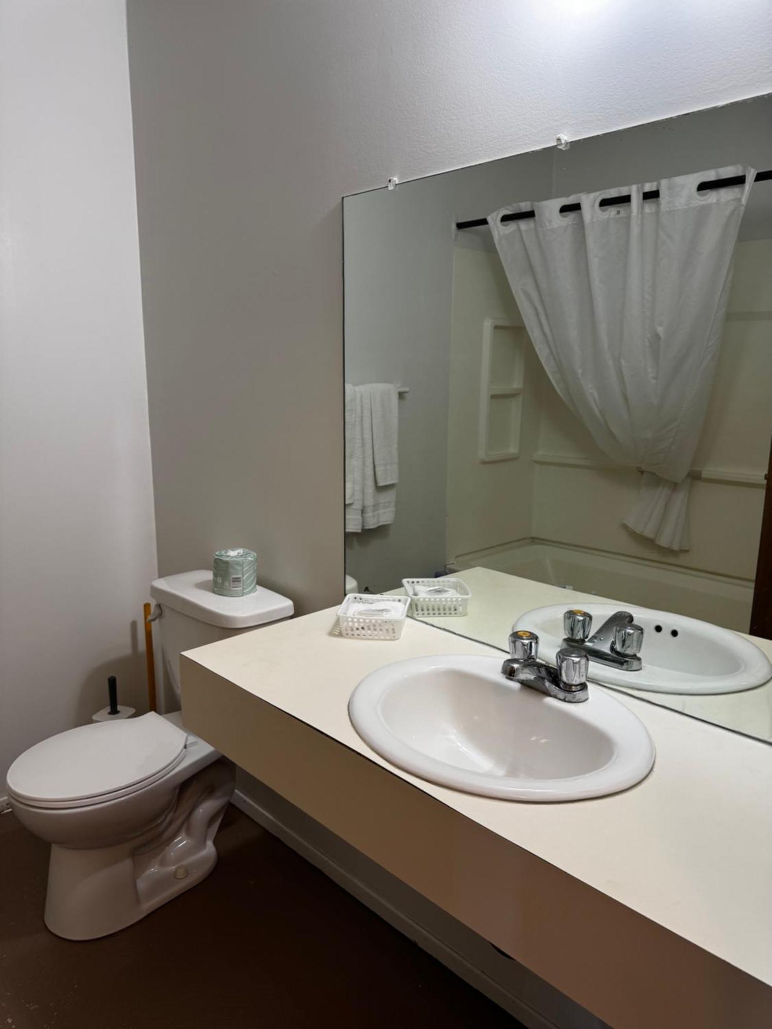 Zero-100 Motel Heron Bay Экстерьер фото